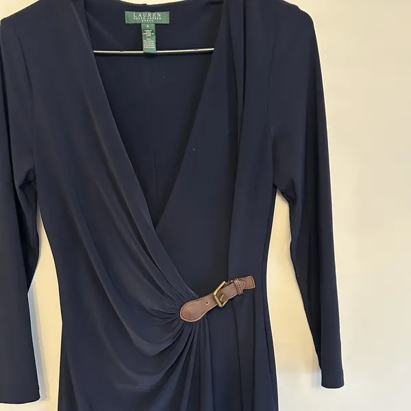 Lauren Ralph Lauren Navy‎ Blue Wrap Dress Size 4 Brown Buckle Flattering Ruching - Image 2
