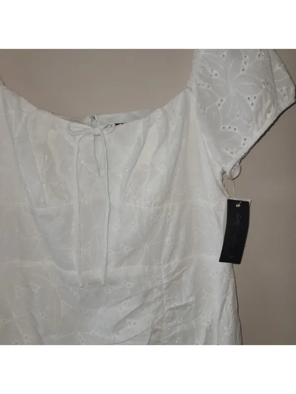 City Triangles White Eyelet Mini Dress NWT SZ 19 Cotton - Image 5