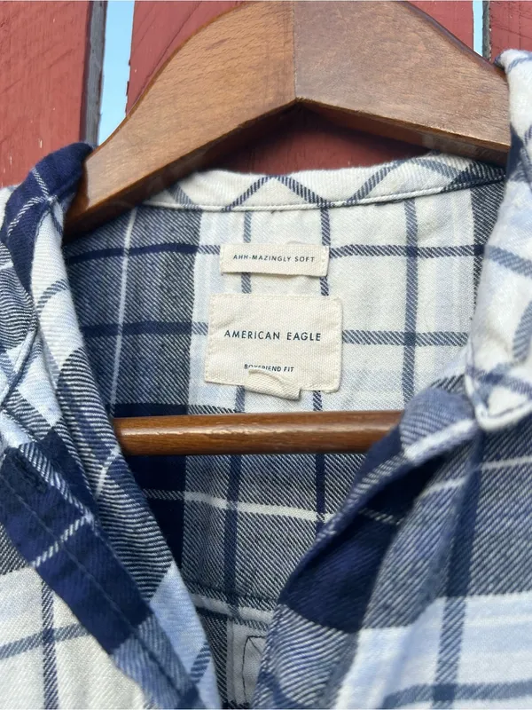 American Eagle Boyfriend fit Blue and White Plaid Button-Up Shirt - size large - Image 2