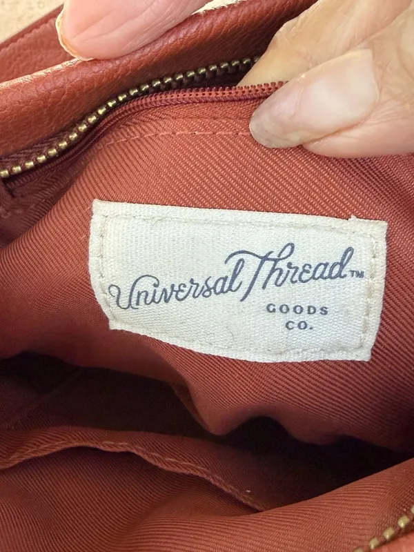 Universal Threads Brown Faux Leather Slouchy Crossbody Bag - Image 7