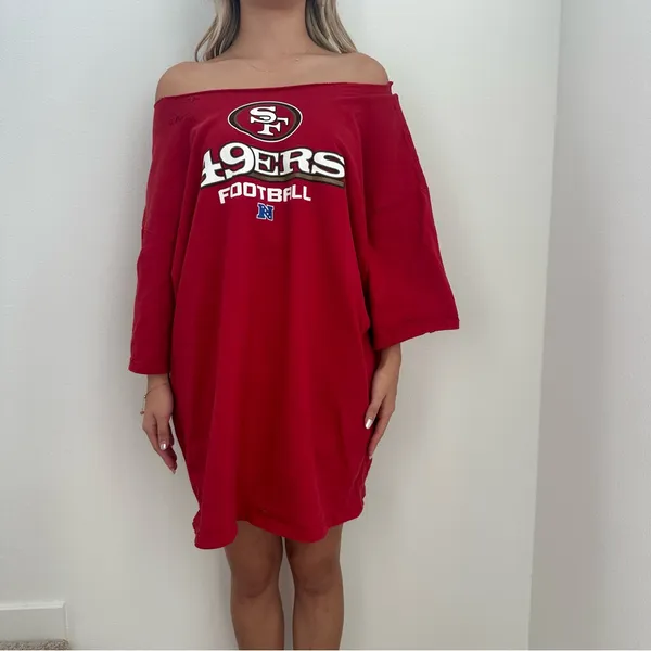 National Football League San Francisco 49ers off the shoulder T-Shirt - Image 3