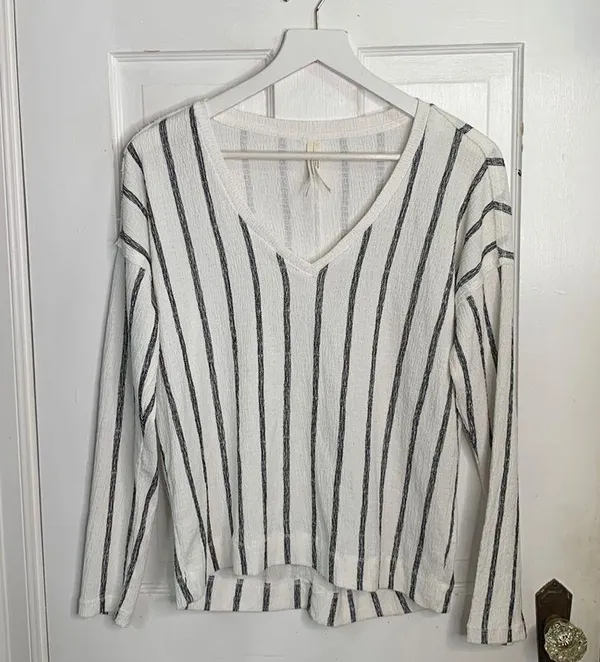 Anthropologie Willa Stripe V Neck Textured Boho Long- sleeve Top W-040 Sz S - Image 3
