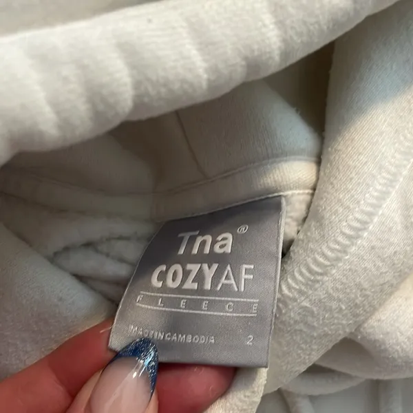 TNA White Sweater with Hood and Relaxed Fit - Image 3