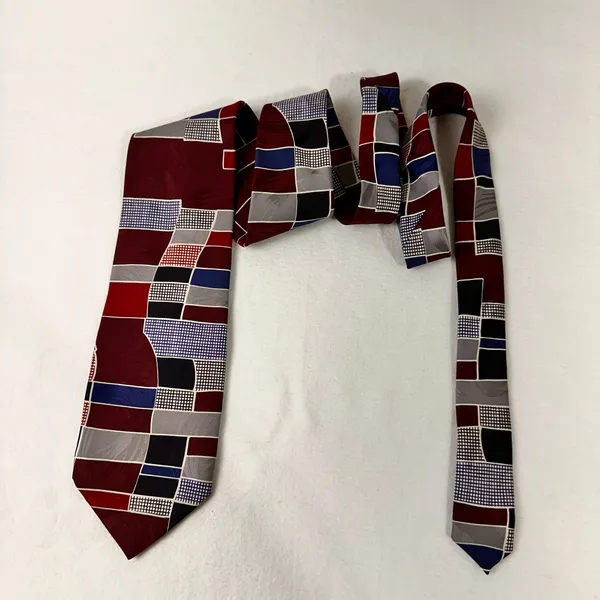 Paolo Designed by Paolo Gucci Men’s Silk Tie Vintage Geometric Necktie Cravat - Image 3