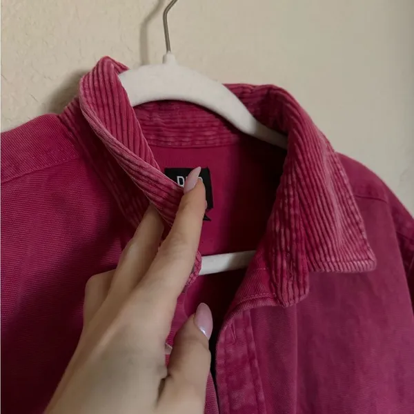 Urban Outfitters BDG‎ Shacket Sz Small Oversized Corduroy Collar Jacket in Hot Pink - Image 3