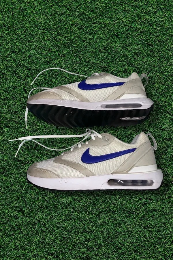 Nike Air Max Dawn Sneakers - Image 2