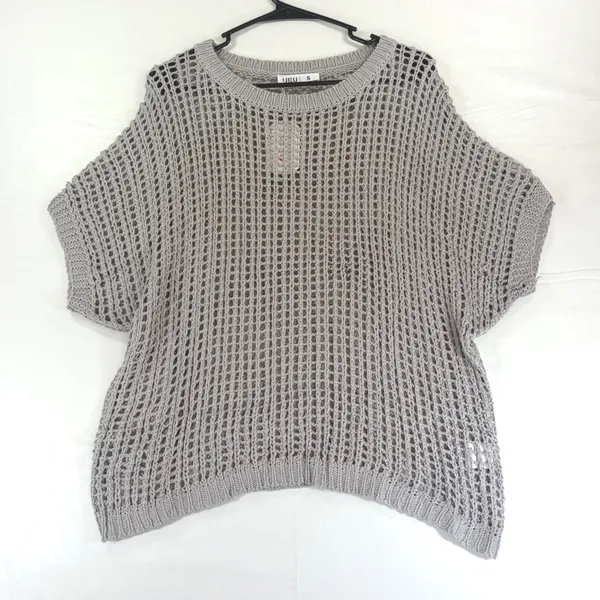 Women's Grey Open Knit Crochet Short Sleeve Sweater Top Small NEW with tags - Image 3