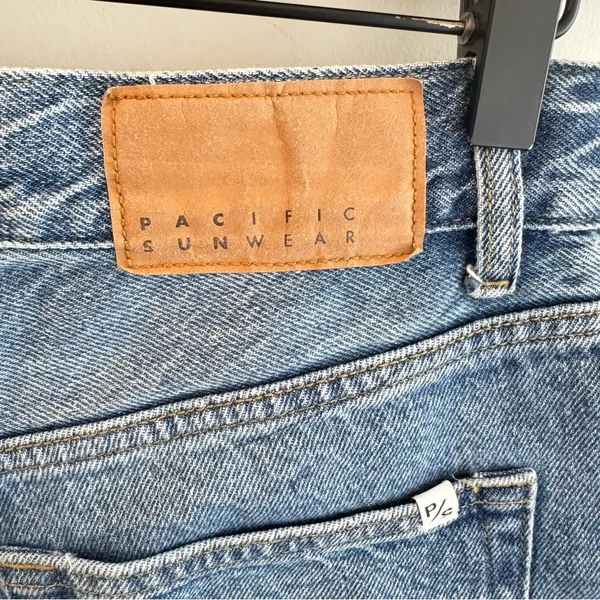 Pacsun‎ Denim Cut Off Shorts Size 28 - Image 3