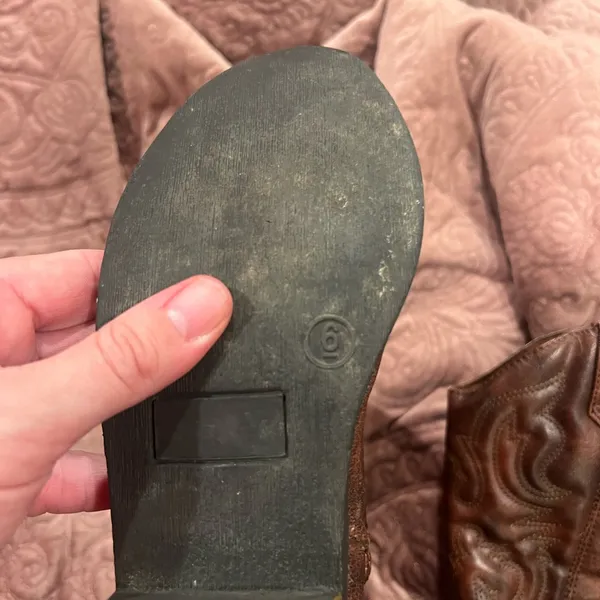 6 Cherokee Brown Leather Western Boots - Image 3