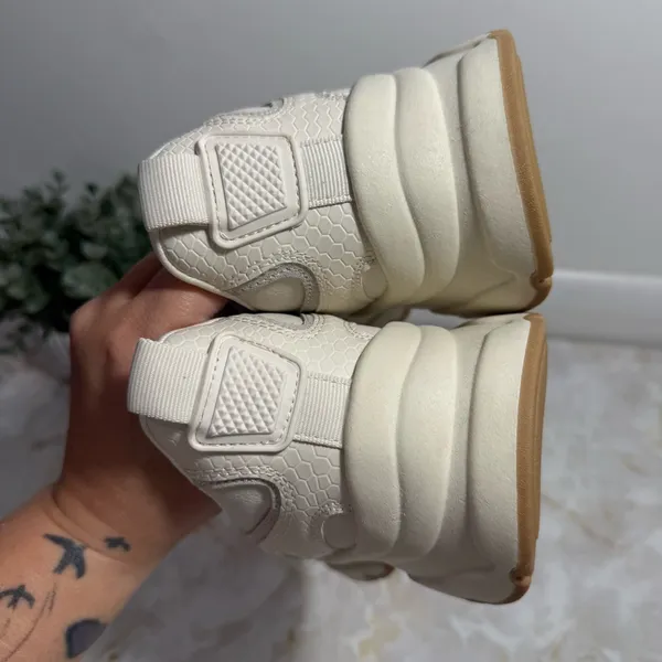 NWT Zara Women's Running‎ Sneakers Size 9 Zara 40 Minimalist Chunky Dad Sneakers - Image 6