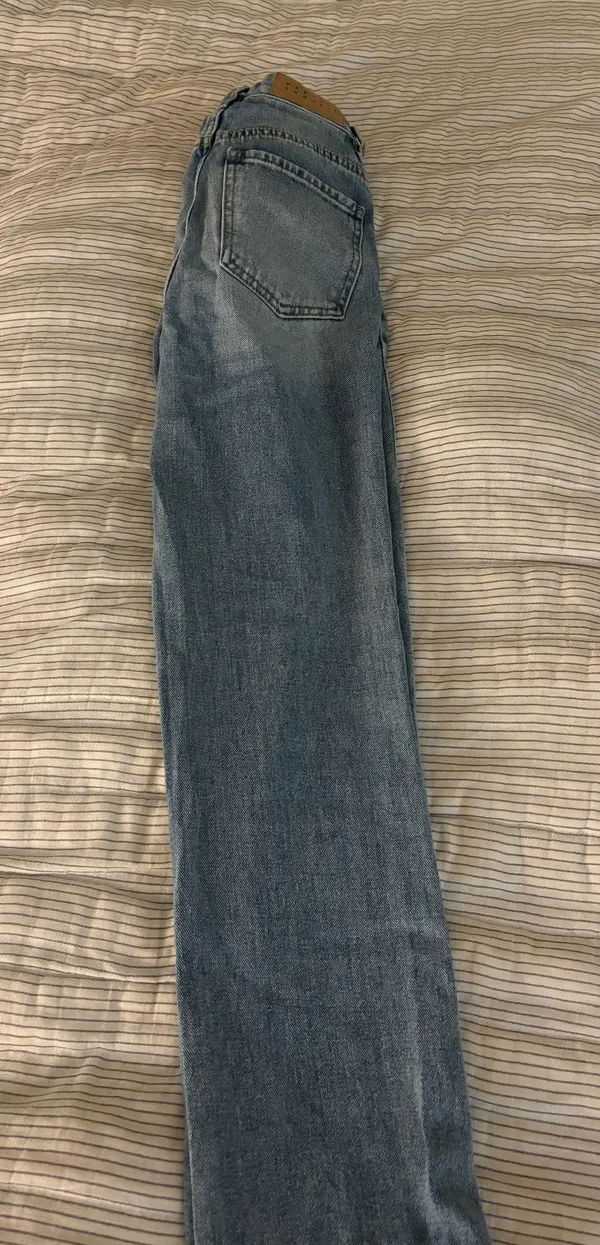PacSun asymmetrical jeans - Image 4
