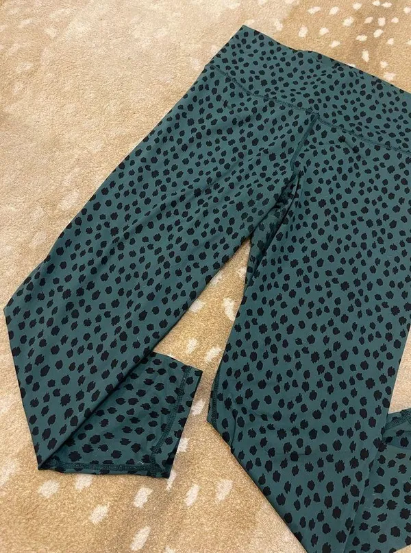 Aerie sea foam green blue leopard print leggings women’s size XL - Image 3