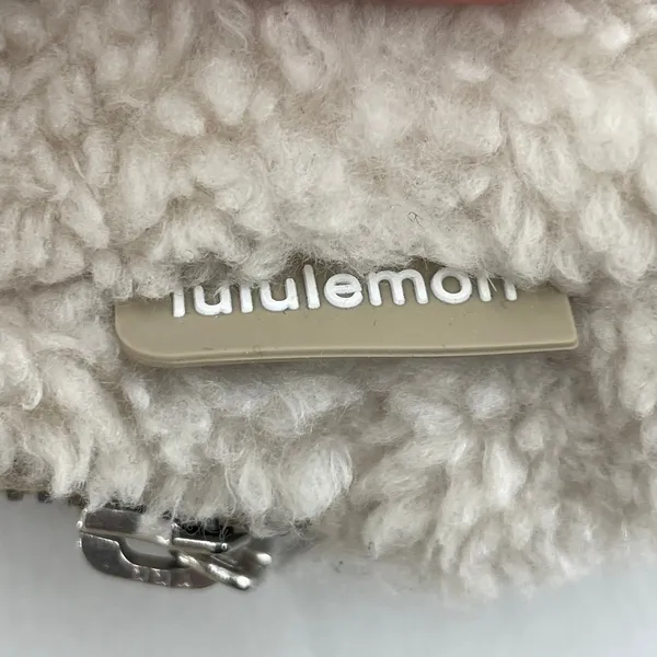 Lululemon Fluffy Fleece Sherpa Belt Bag Cream Fall Neutral Silver Buckle Ivory - Image 8