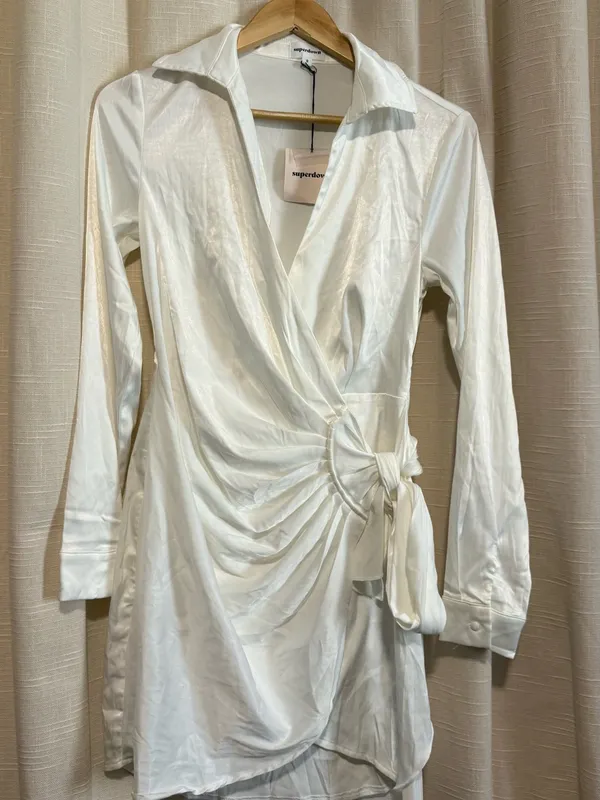 NWT Superdown satin White Wrap-Front Long Sleeve Mini Dress - Image 2