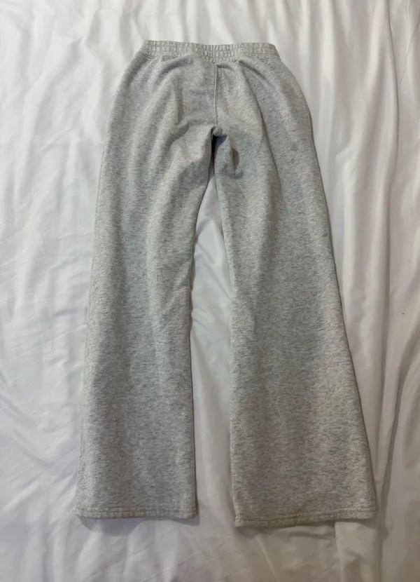 hollister bow wide leg sweatpants - Image 3
