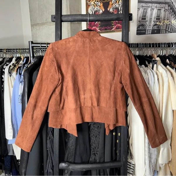 White House Black Market XS Rich Mahogany 100% Suede Cascade Lapel Jacket - Image 3