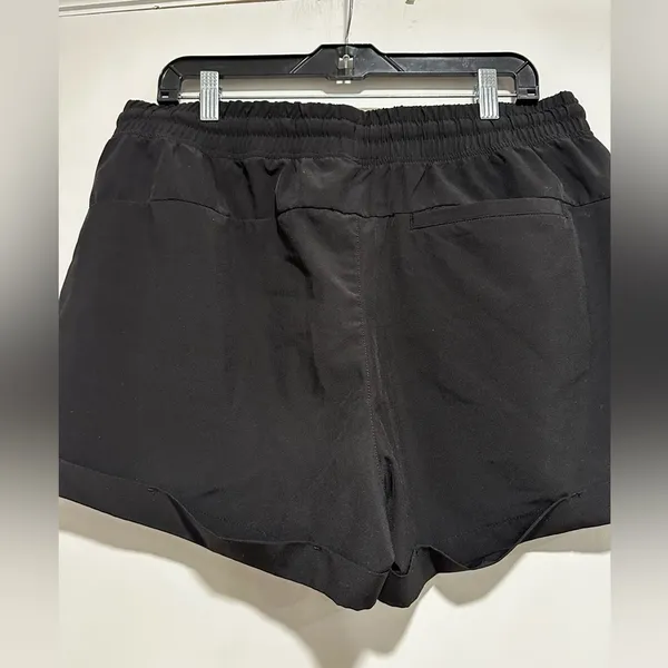 90 Degrees by Reflex Black Running Shorts Women's Size XL. Folded Hem. Pockets. - Image 2