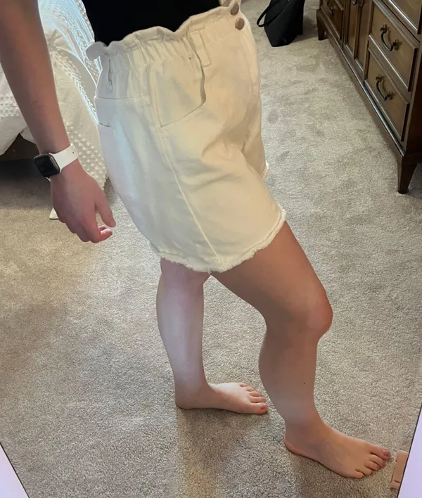 Princess Polly white high waisted denim shorts with the elastic waistband - Image 6