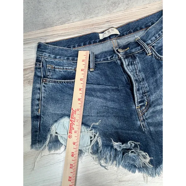We The Free Free People Byron Bay‎ Denim Cut Off Shorts 28 Distressed Jean Short - Image 11