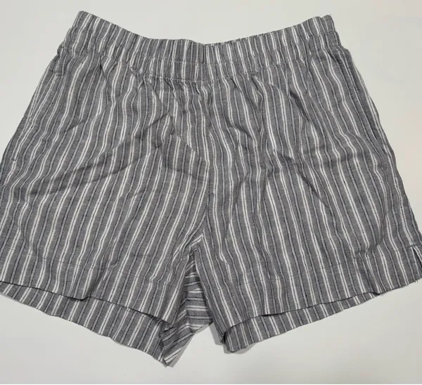 Old Navy Shorts - Image 3