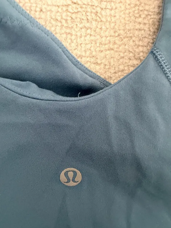 Lululemon Tank Align Cropped - Image 3
