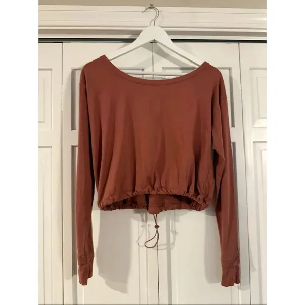 FLX urban commuter cinch hem cropped long sleeve top size small - Image 5