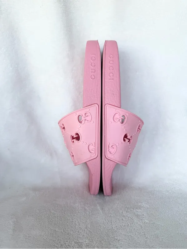 Gucci Pink GG Rubber Slide Sandals Women’s Size 38 (US 7.5) Made in Italy - Image 7