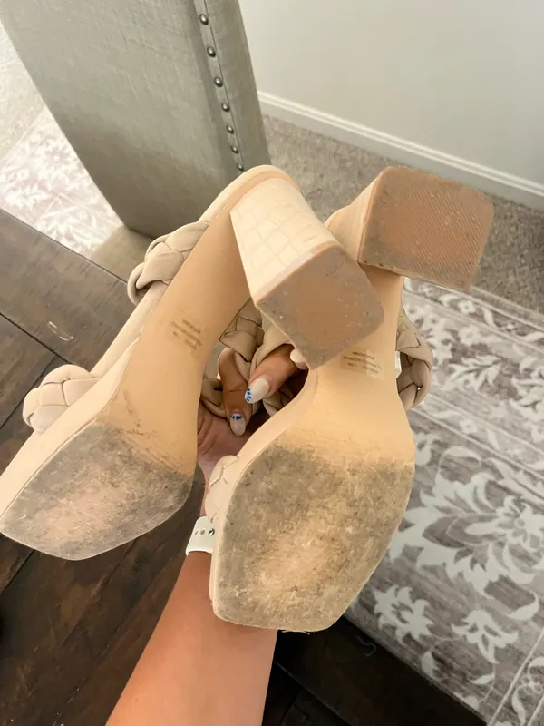 Platform Heels Tan Size 7.5 - Image 3