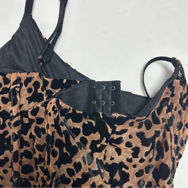 Windsor Animal Print Corset Tank Crop Top NWT BLACK BROWN - Image 5