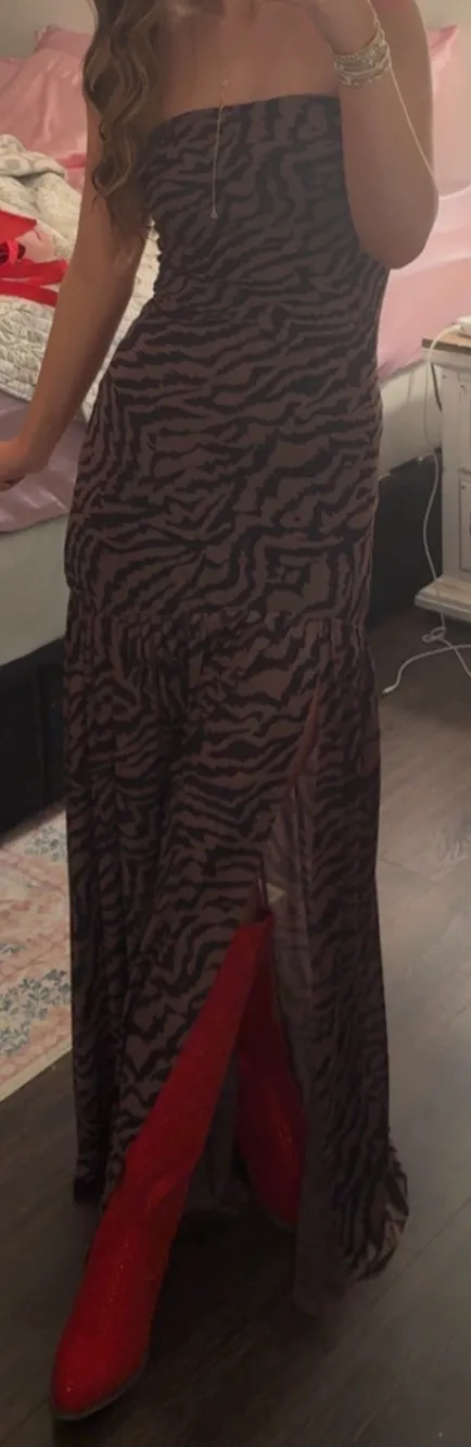 Amazon Fitted Tiger Stripe Dress - Image 3