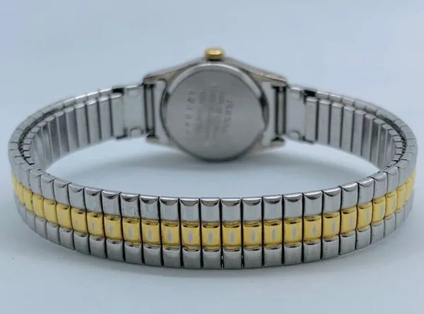 Pulsar 19mm womens Quartz analog watch silver gold tone V811-1690 6” w/battery - Image 4