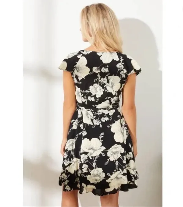 Free People wrap dress size small, new, never worn - Image 7