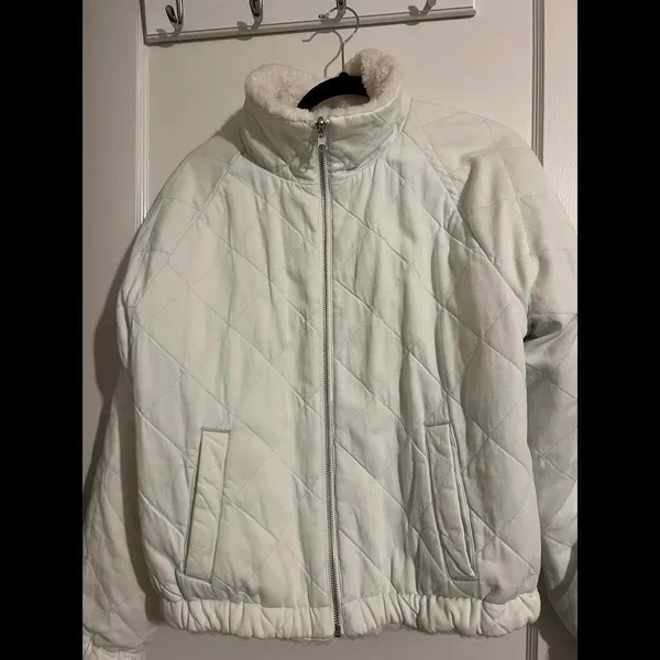 Anthropologie Cloth and Stone Quilted Sherpa-Lined Jacket - Size Large-NWOT - Image 2