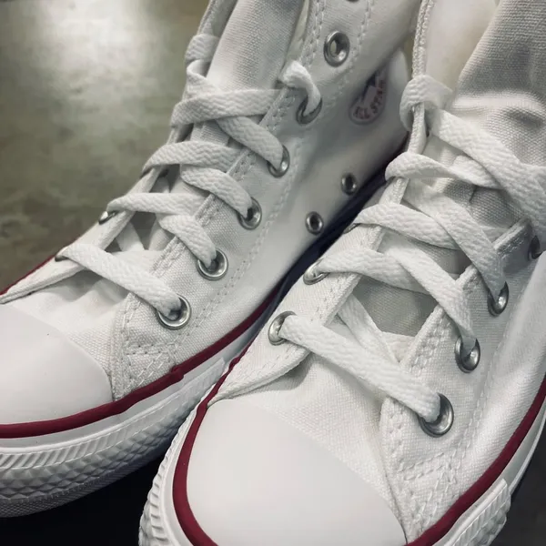 Converse Women's White Trainers - Image 2