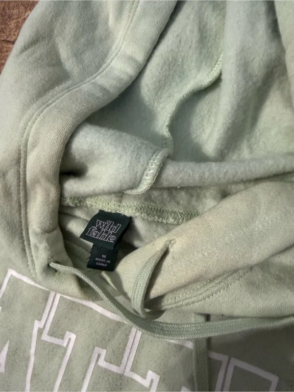 wild fable Mint Green Crewneck Hoodie with Seattle Graphic - Image 3
