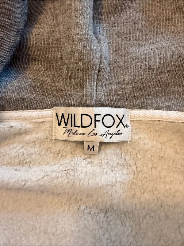Wildfox RARE NWOT Gray Hooded Sweatshirt with Rainbow & Sun Back Graphic - Image 5