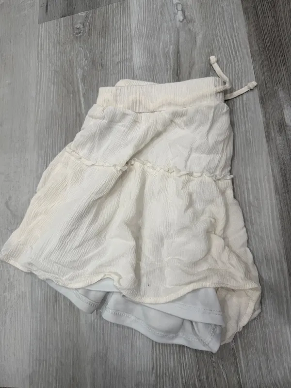 White skort Size L - Image 5