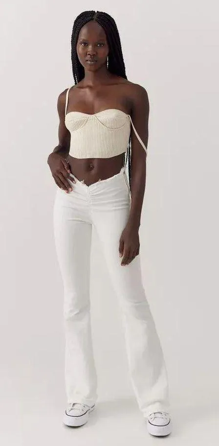 VIRAL Urban Outfitters White BDG Ruched V-Front Flare Jeans - Image 4