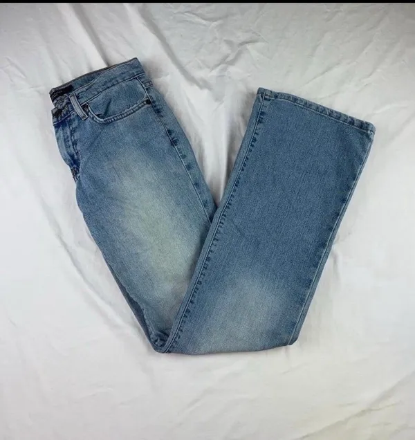 American Eagle Jeans - Image 3