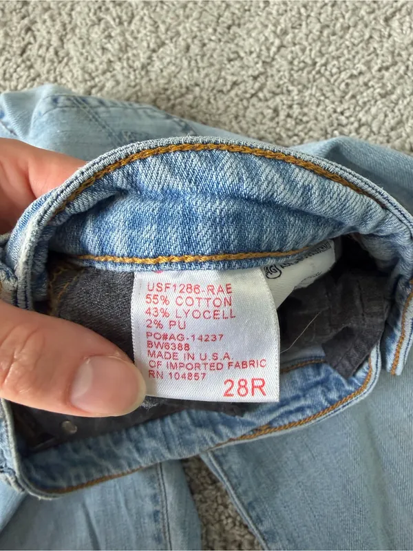 AG Adriano Goldschmied The Stevie Light Wash Slim Straight Size 28 - Image 6