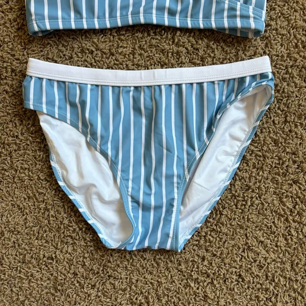 Kindred Bravely Women's Swimsuit Top Small / Bottoms Medium Blue Stripe‎ - Image 2