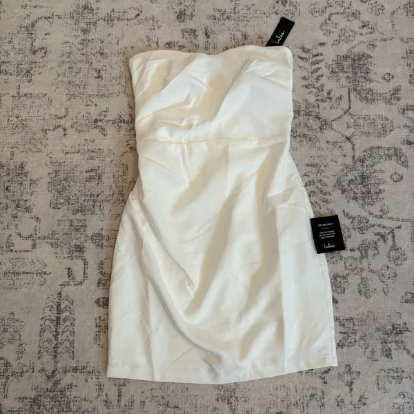 Lulus Festive Occasion White Ruched Strapless Bodycon Mini Dress Size Medium NWT - Image 4