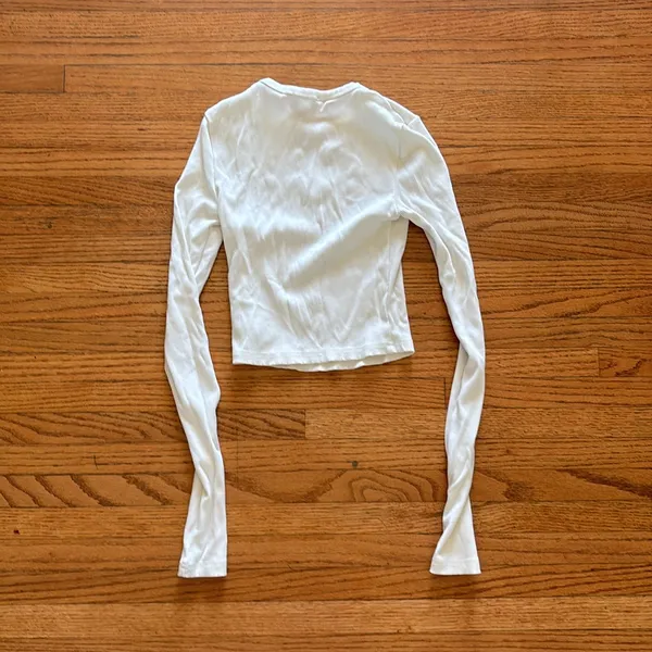 Meshki ribbed fitted long sleeve top - Image 3