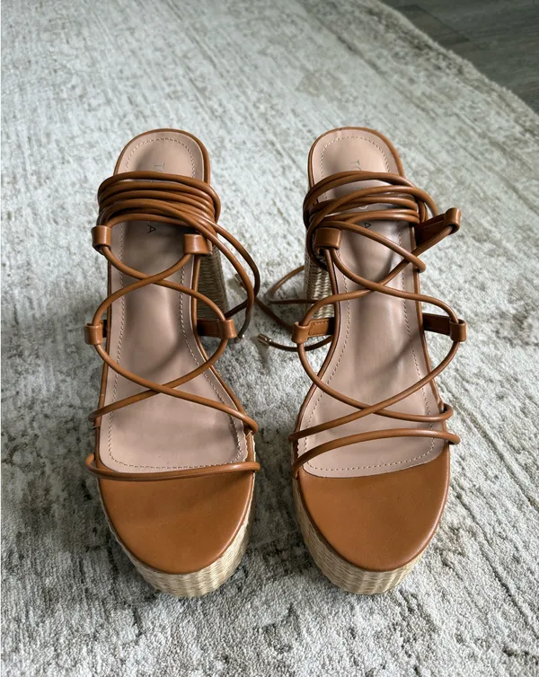 These Three Boutique Platform Heels - Image 2
