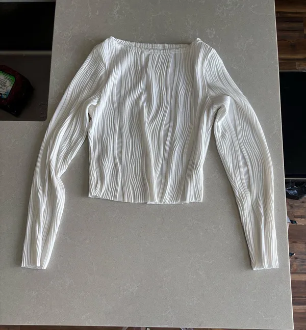 Long sleeve white textured top Size M - Image 2