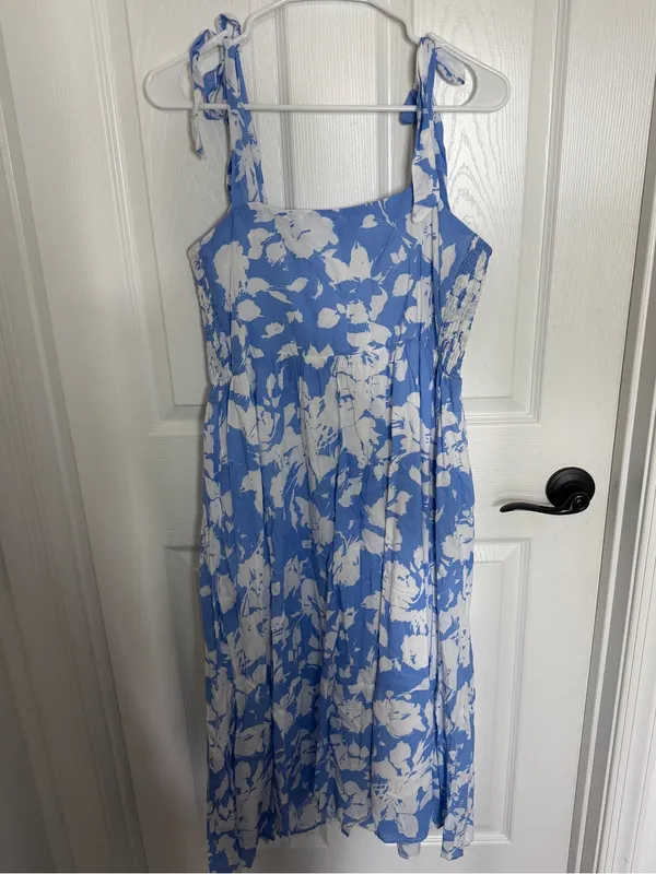 Hyacinth House Tuckernuck Blue and White Floral Lupine Midi Tie Shoulder Dress M - Image 5