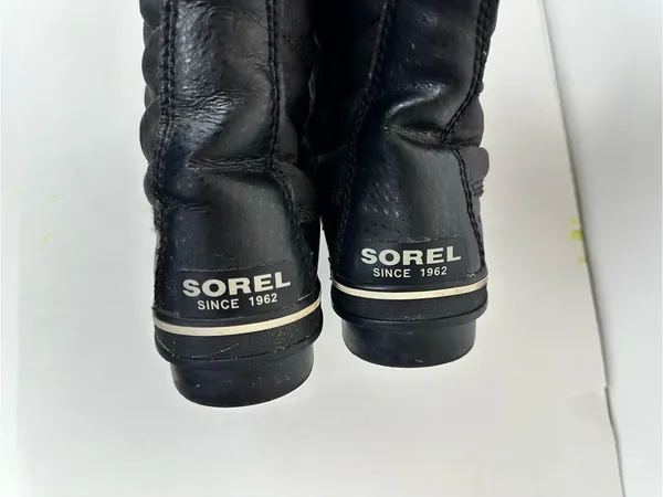Sorel Tofino II Womens Size 10 Black Waterproof Faux Fur Snow Boots NL2332-010 - Image 4