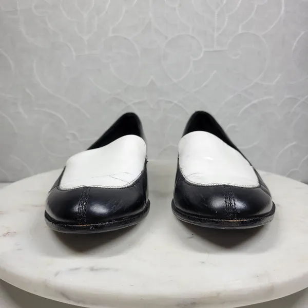 VTG Kenneth Cole Hudson Loafers 7 Black White Two Tone Leather Slip On Flats - Image 2