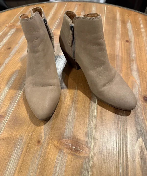 Frye Judith Zip Bootie Suede Block Heel Side Zip Ankle Boot Ash Gray Size 9M - Image 2