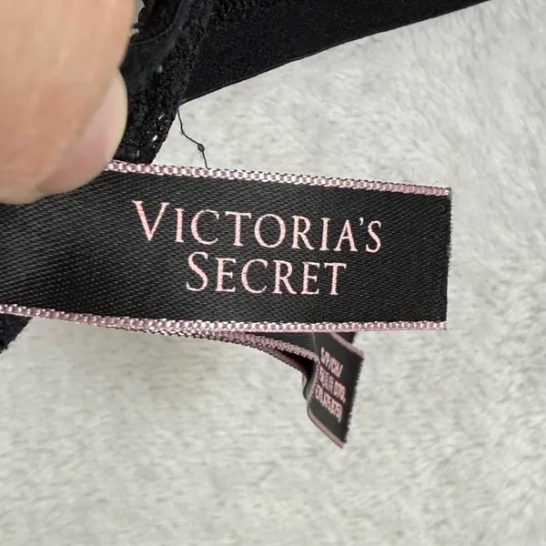 Victoria's Secret Very Sexy Black‎ Floral Lace High Neck Bralette Small - Image 2